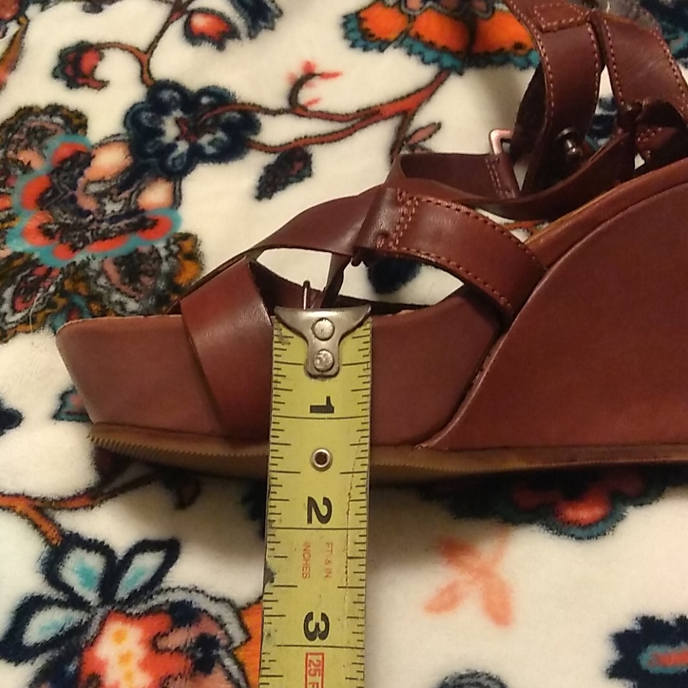 Platform Wedge Sandals - Picture 6 of 7